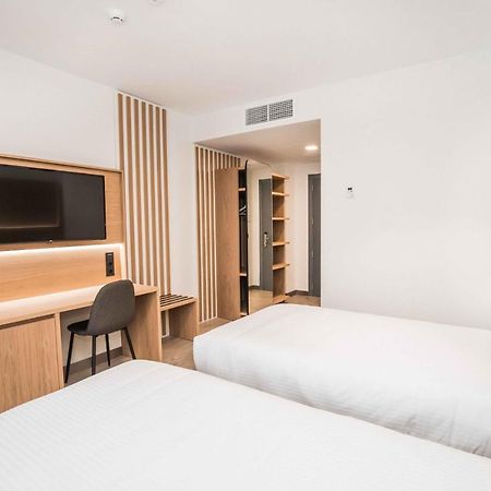 Hotel Ciudad De Avila Bagian luar foto