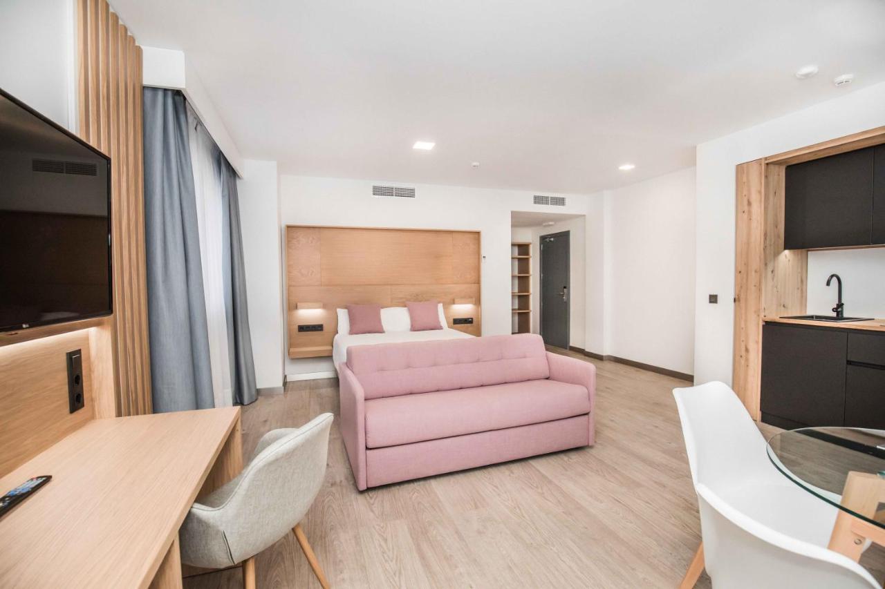 Hotel Ciudad De Avila Bagian luar foto
